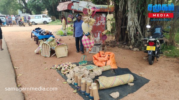 கிளிநொச்சியில் களைகட்டும் வீதியோர பொங்கல் வியாபாரம்..!samugammedia 